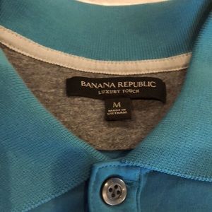 Banana Republic men’s short sleeve shirt. Like new. Size Med.
